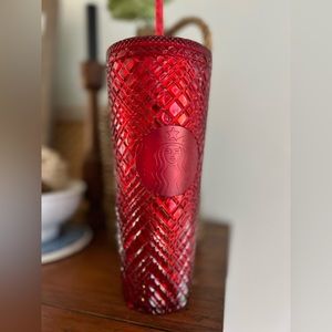Starbucks red 24oz tumbler *LIKE NEW*